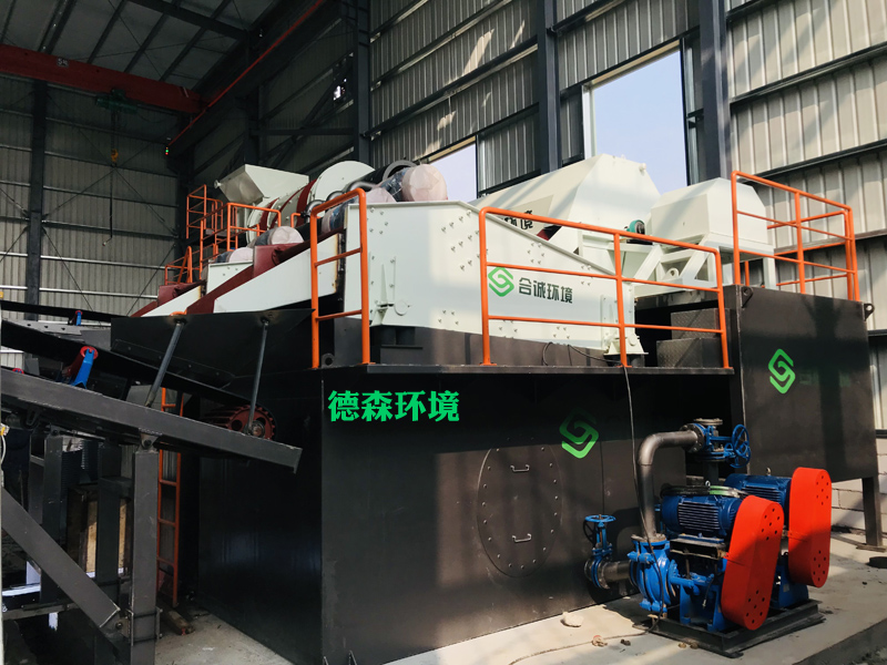 DS通溝污泥治理修復現(xiàn)場g DS通溝污泥治理修復現(xiàn)場