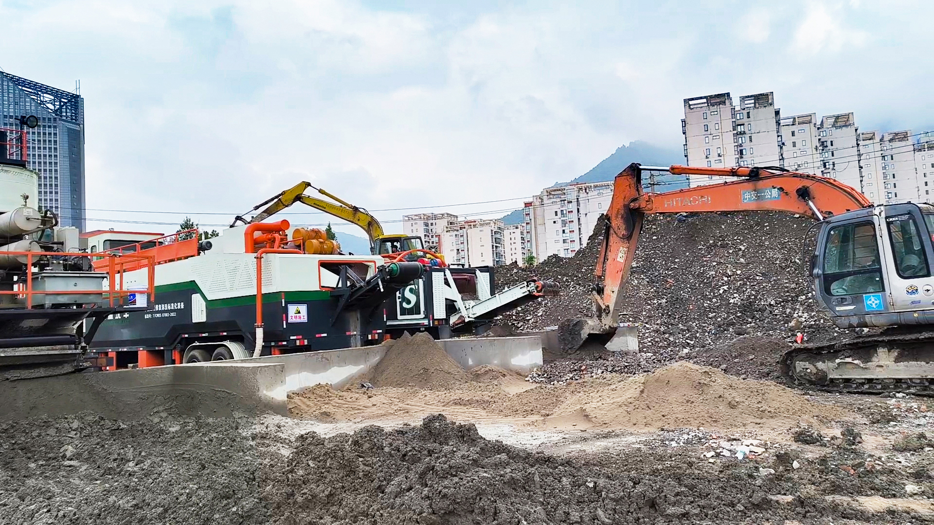 德森環(huán)境土壤修復(fù)現(xiàn)場(chǎng)